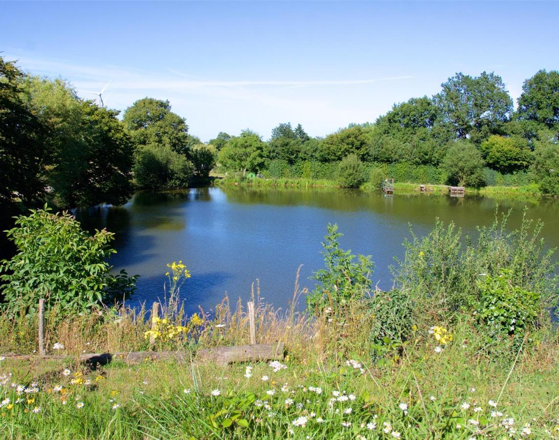 Camping De La Chagnee Saint-Aubin-le-Cloud Exteriör bild