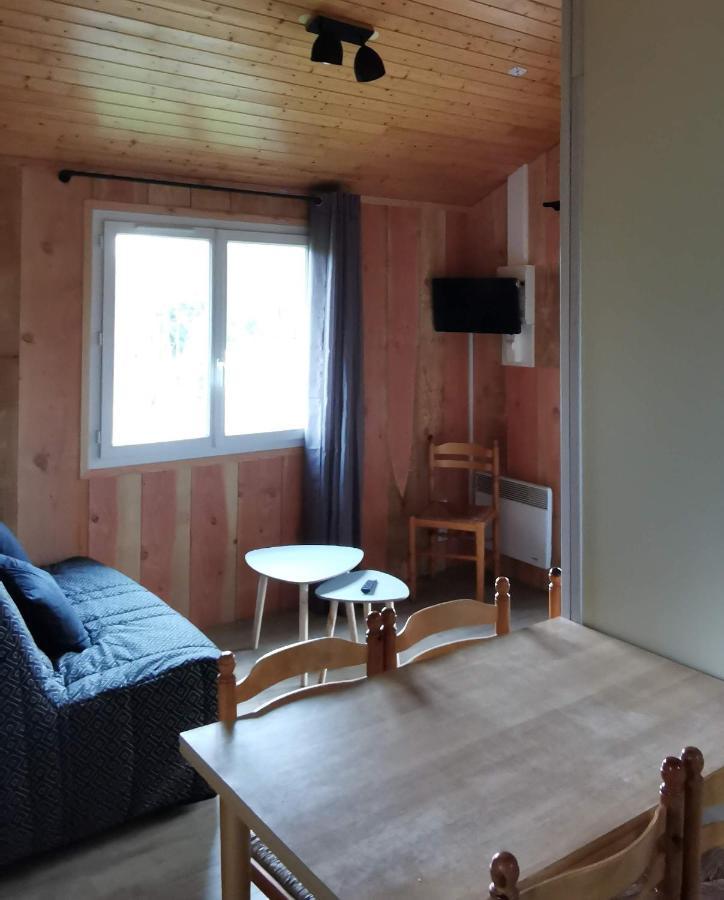 Camping De La Chagnee Saint-Aubin-le-Cloud Exteriör bild